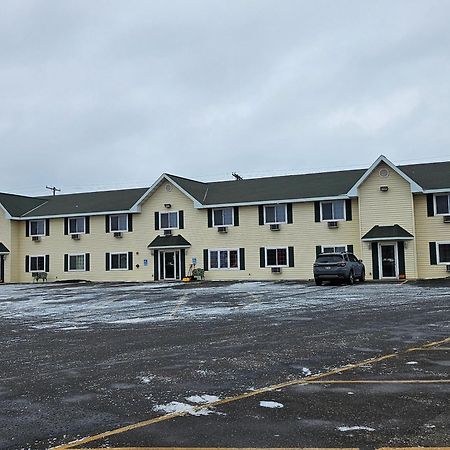 Lincoln Host Motor Inn 에스카나바 외부 사진