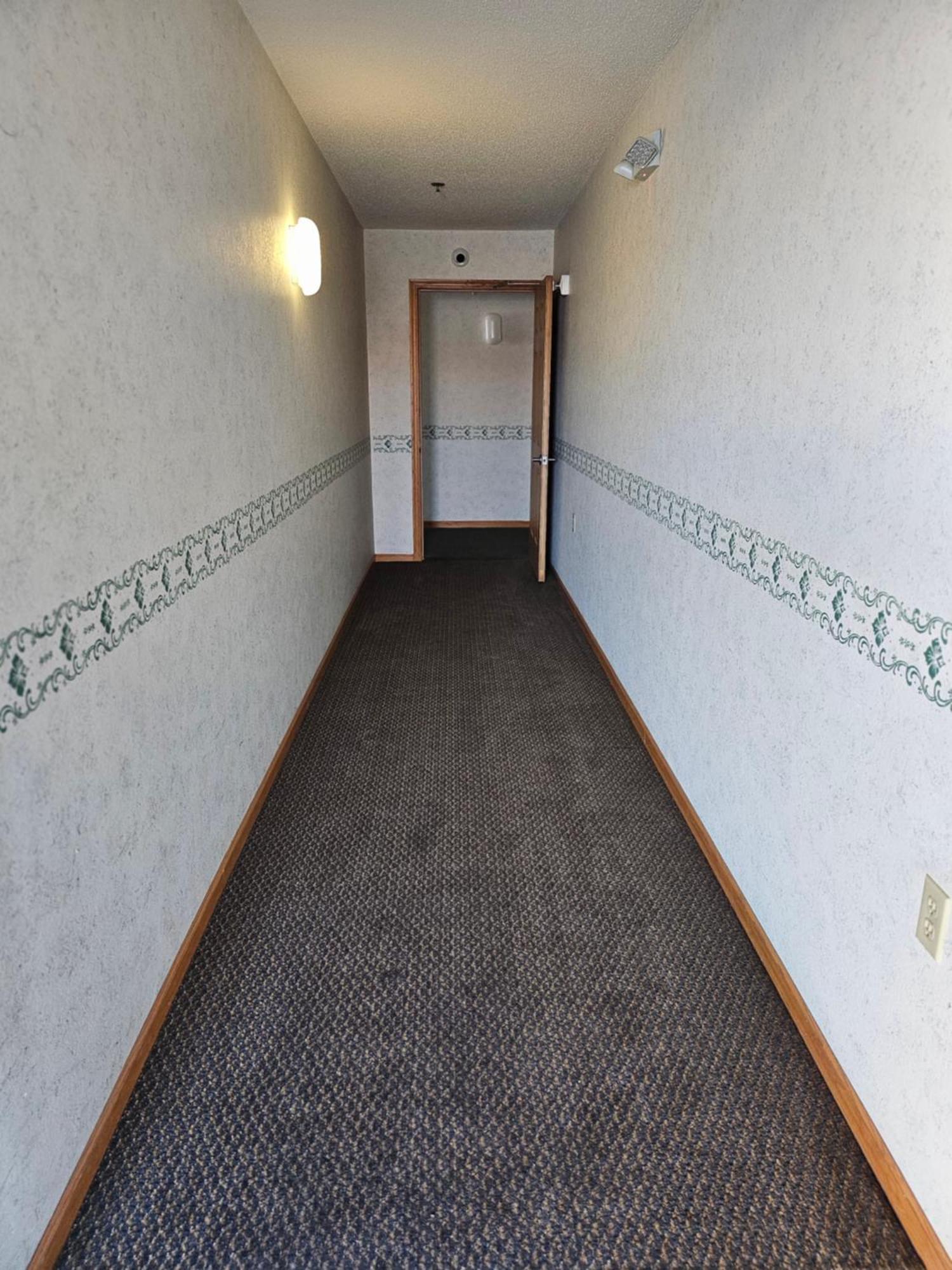 Lincoln Host Motor Inn 에스카나바 외부 사진
