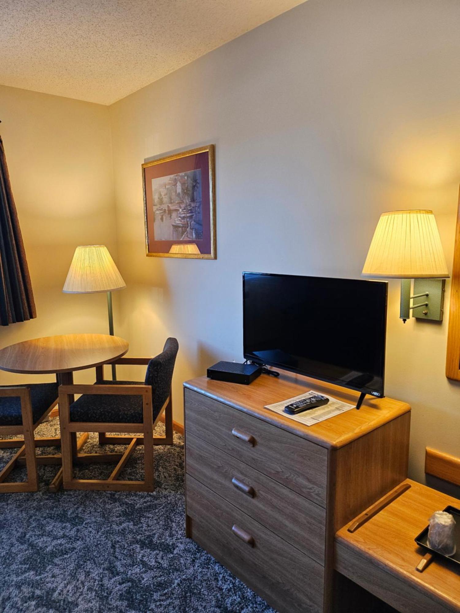 Lincoln Host Motor Inn 에스카나바 외부 사진